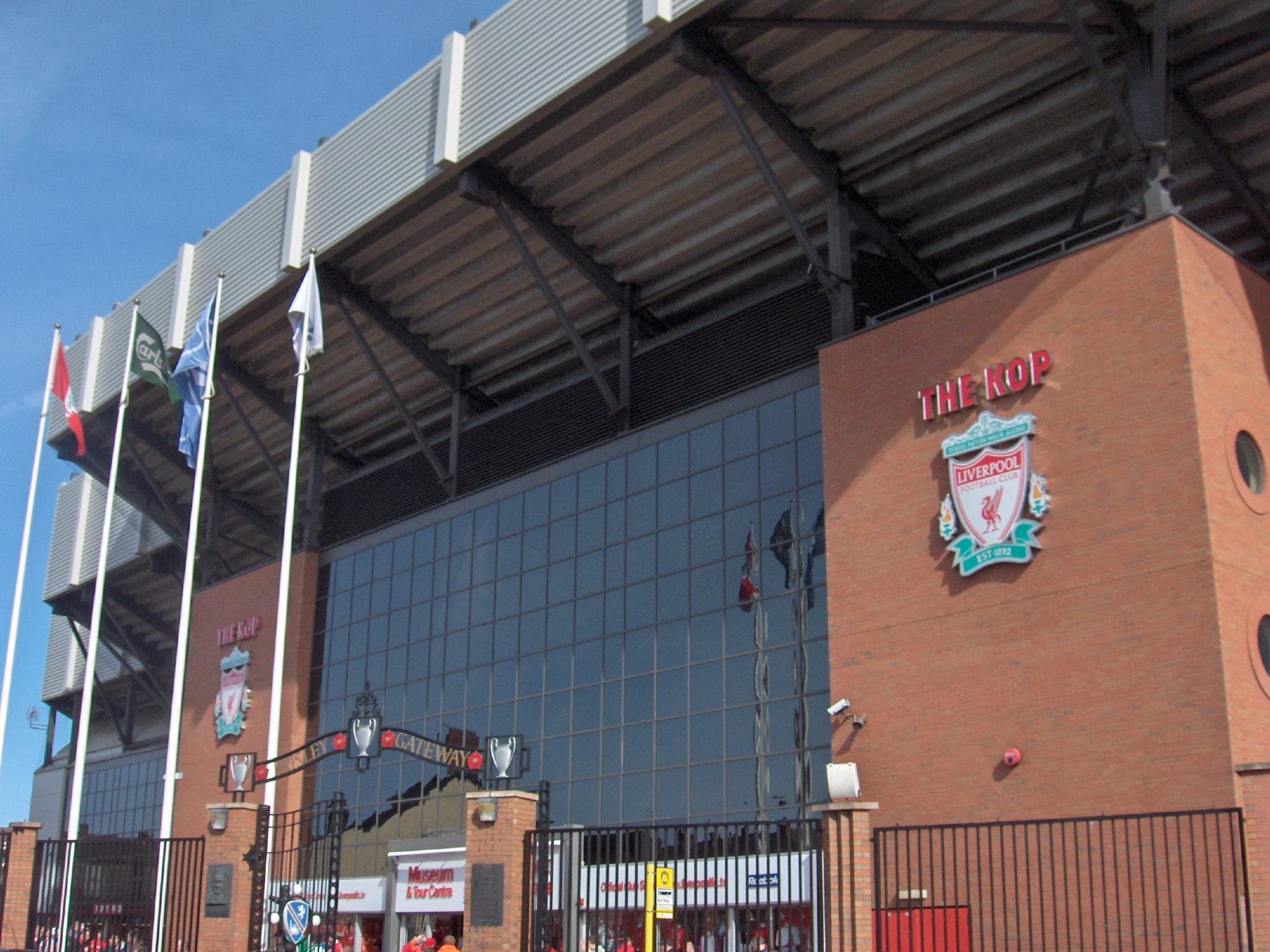 Tin lực lượng Liverpool trước trận Bournemouth tại Premier League